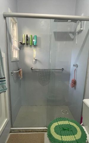 Casa à venda com 150m², 3 quartos e 4 vagas