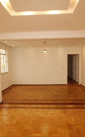 Apartamento para alugar com 158m², 4 quartos e 2 vagasSala