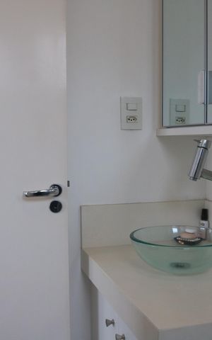 Apartamento para alugar com 62m², 2 quartos e 2 vagasBanheiro 1