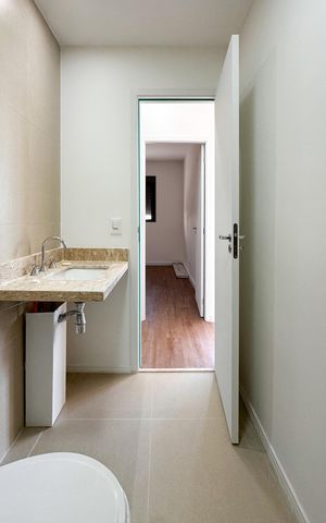 Apartamento à venda com 61m², 2 quartos e 1 vaga Apartamento à venda com 61m², 2 quartos e 1 vagaBanheiro Social