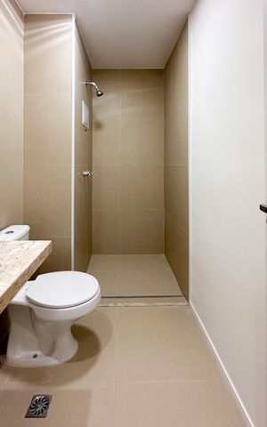 Apartamento à venda com 61m², 2 quartos e 1 vaga Apartamento à venda com 61m², 2 quartos e 1 vagaBanheiro da Suíte