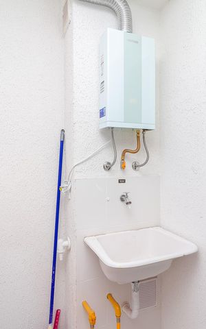 Apartamento para alugar com 42m², 2 quartos e sem vaga Apartamento para alugar com 42m², 2 quartos e sem vagaVaranda / Área de Serviço