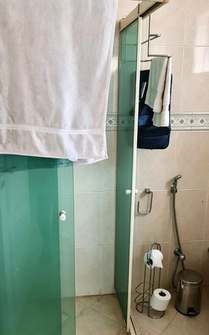 Casa de condomínio à venda com 255m², 5 quartos e 2 vagas Casa de condomínio à venda com 255m², 5 quartos e 2 vagasBanheiro