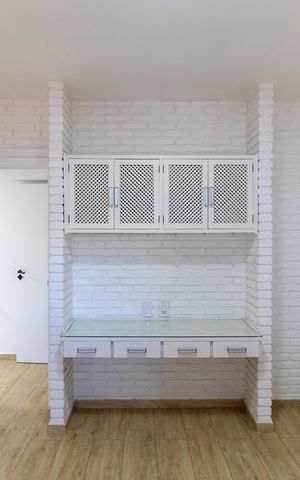 Casa à venda com 250m², 4 quartos e 4 vagas Casa à venda com 250m², 4 quartos e 4 vagasQuarto 01