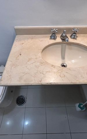 Apartamento para alugar com 50m², 1 quarto e 1 vaga Apartamento para alugar com 50m², 1 quarto e 1 vagaBanheiro da Suíte