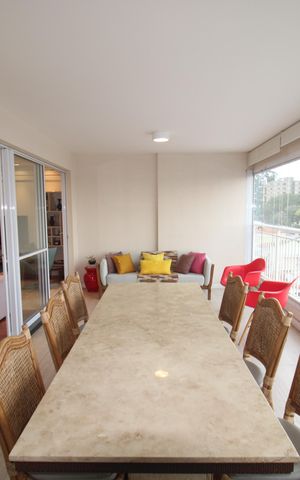 Apartamento para alugar com 133m², 3 quartos e 2 vagasSala - Varanda