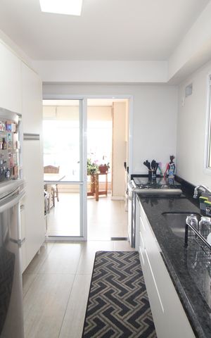 Apartamento para alugar com 133m², 3 quartos e 2 vagasCozinha