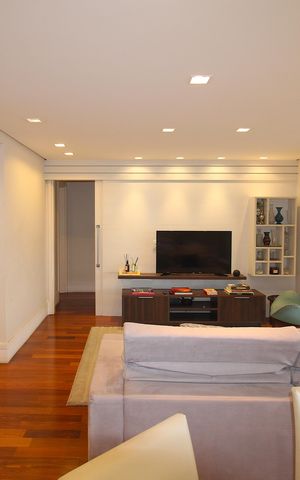 Apartamento para alugar com 133m², 3 quartos e 2 vagasSala