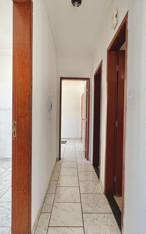 Apartamento para alugar com 119m², 2 quartos e 1 vaga Apartamento para alugar com 119m², 2 quartos e 1 vagaCorredor (Visto do Quarto 2)