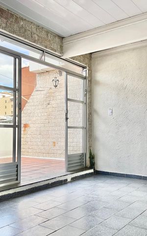 Apartamento para alugar com 119m², 2 quartos e 1 vaga Apartamento para alugar com 119m², 2 quartos e 1 vagaSala 2