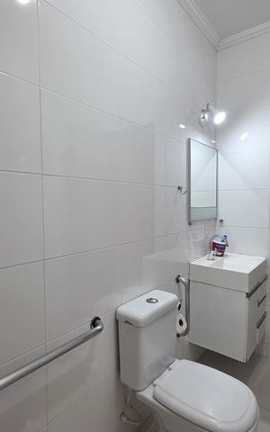 Casa à venda com 498m², 3 quartos e 4 vagas Casa à venda com 498m², 3 quartos e 4 vagasBanheiro edícula