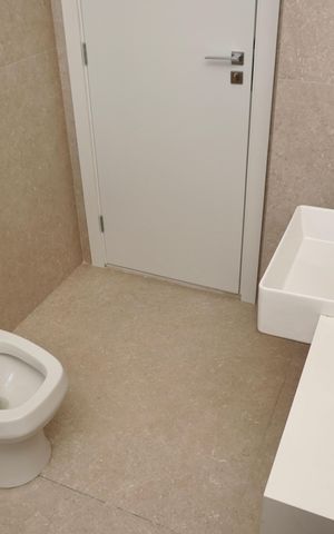 Apartamento à venda com 318m², 4 quartos e 3 vagas Apartamento à venda com 318m², 4 quartos e 3 vagasSuíte 4 - Banheiro