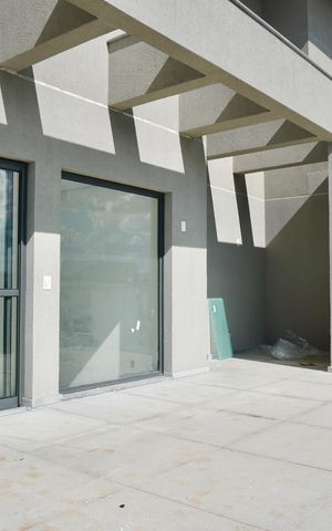 Apartamento à venda com 318m², 4 quartos e 3 vagas Apartamento à venda com 318m², 4 quartos e 3 vagasÁrea da Cobertura