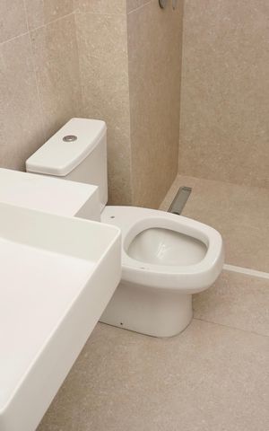 Apartamento à venda com 318m², 4 quartos e 3 vagas Apartamento à venda com 318m², 4 quartos e 3 vagasSuíte 1 - Banheiro