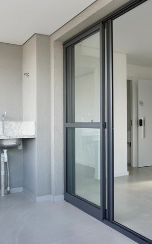 Apartamento à venda com 318m², 4 quartos e 3 vagas Apartamento à venda com 318m², 4 quartos e 3 vagasSala 1 - Varanda