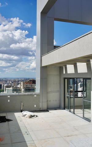 Apartamento à venda com 318m², 4 quartos e 3 vagas Apartamento à venda com 318m², 4 quartos e 3 vagasÁrea da Cobertura