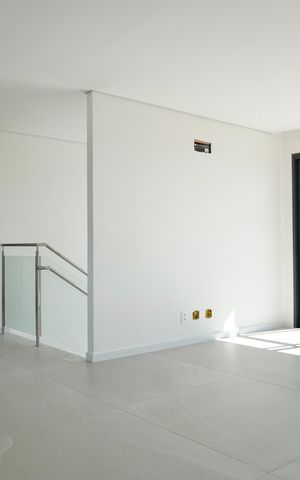 Apartamento à venda com 318m², 4 quartos e 3 vagas Apartamento à venda com 318m², 4 quartos e 3 vagasSala 2