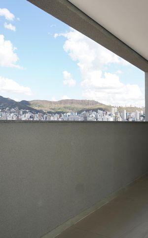 Apartamento à venda com 318m², 4 quartos e 3 vagas Apartamento à venda com 318m², 4 quartos e 3 vagasSala 2 - Varanda