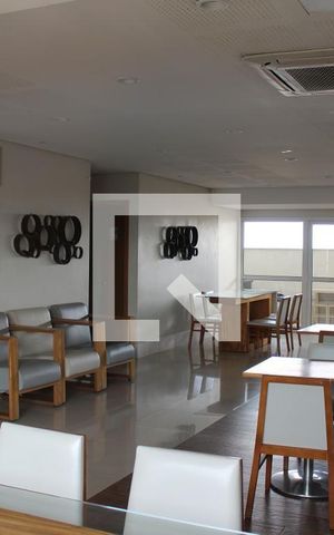 Apartamento para alugar com 31m², 1 quarto e 1 vaga Apartamento para alugar com 31m², 1 quarto e 1 vagaÁrea comum - Salão de festas