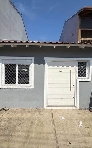 Casa à venda com 69m², 2 quartos e 1 vaga