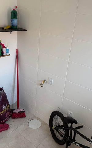 Casa à venda com 69m², 2 quartos e 1 vaga