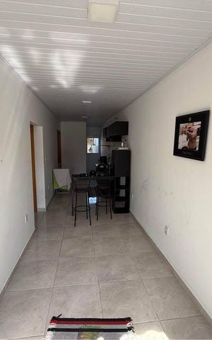 Casa à venda com 69m², 2 quartos e 1 vaga