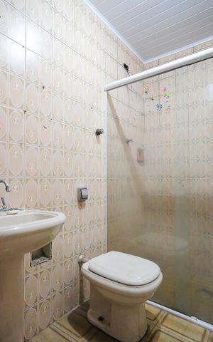 Casa para alugar com 115m², 2 quartos e 3 vagasBanheiro