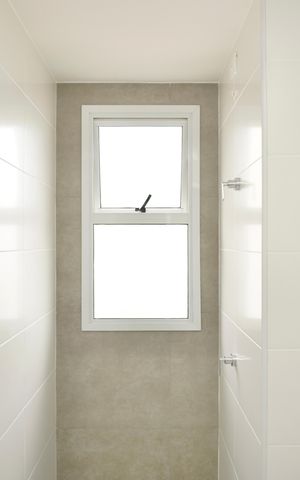 Apartamento à venda com 96m², 3 quartos e 2 vagas Apartamento à venda com 96m², 3 quartos e 2 vagasBanheiro Social
