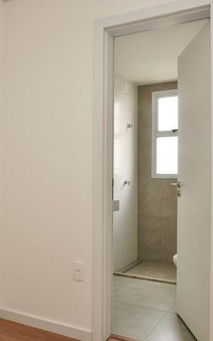 Apartamento à venda com 96m², 3 quartos e 2 vagas Apartamento à venda com 96m², 3 quartos e 2 vagasBanheiro da Suíte