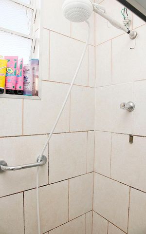 Apartamento à venda com 46m², 1 quarto e sem vagaBanheiro