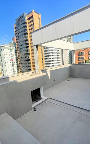 Apartamento à venda com 214m², 3 quartos e 3 vagas Apartamento à venda com 214m², 3 quartos e 3 vagasÁrea externa