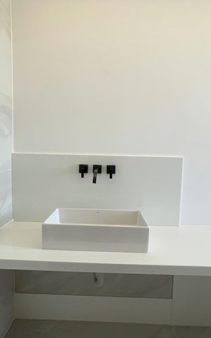 Apartamento à venda com 214m², 3 quartos e 3 vagas Apartamento à venda com 214m², 3 quartos e 3 vagasBanheiro