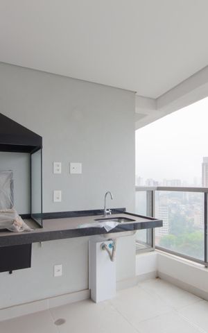 Apartamento à venda com 144m², 3 quartos e 3 vagas Apartamento à venda com 144m², 3 quartos e 3 vagasVaranda