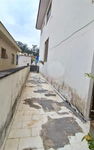 Casa à venda com 254m², 2 quartos e 3 vagas
