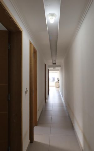 Casa à venda com 217m², 3 quartos e 1 vagaCorredor