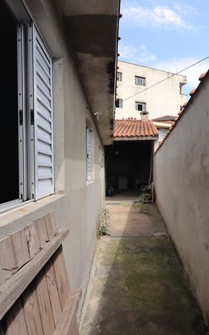 Casa à venda com 217m², 3 quartos e 1 vagaCorredor externo