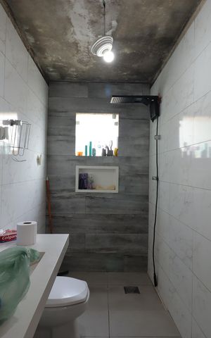 Casa à venda com 217m², 3 quartos e 1 vagaBanheiro