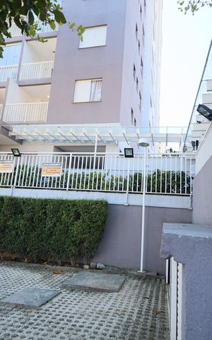 Apartamento para alugar com 55m², 2 quartos e 1 vagaÁrea comum - Fachada