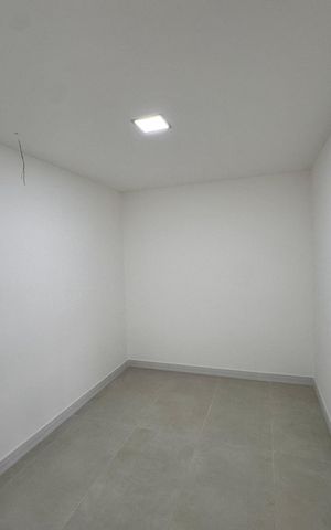 Casa de condomínio para alugar com 222m², 4 quartos e 1 vaga Casa de condomínio para alugar com 222m², 4 quartos e 1 vagaSuíte 2 - Closet