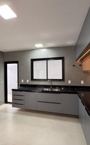 Casa de condomínio para alugar com 222m², 4 quartos e 1 vaga Casa de condomínio para alugar com 222m², 4 quartos e 1 vagaCozinha