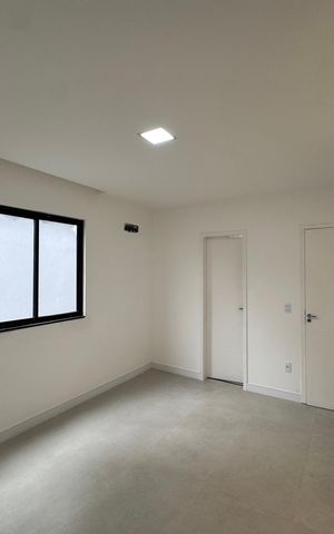 Casa de condomínio para alugar com 222m², 4 quartos e 1 vaga Casa de condomínio para alugar com 222m², 4 quartos e 1 vagaSuíte 1