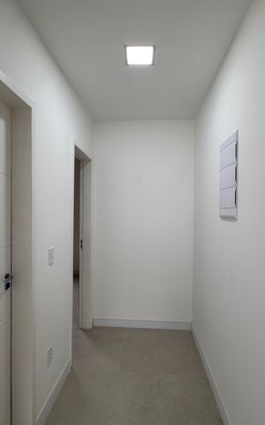 Casa de condomínio para alugar com 222m², 4 quartos e 1 vaga Casa de condomínio para alugar com 222m², 4 quartos e 1 vagaCorredor