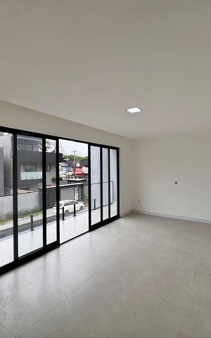 Casa de condomínio para alugar com 222m², 4 quartos e 1 vaga Casa de condomínio para alugar com 222m², 4 quartos e 1 vagaSuíte 2