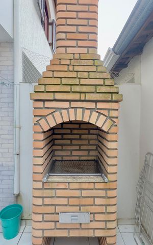 Casa à venda com 100m², 3 quartos e 1 vaga Casa à venda com 100m², 3 quartos e 1 vagaChurrasqueira