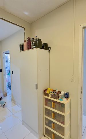 Casa à venda com 100m², 3 quartos e 1 vaga Casa à venda com 100m², 3 quartos e 1 vagaCozinha