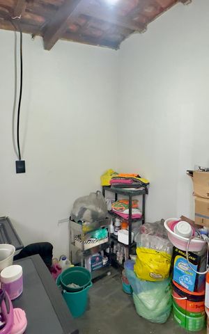 Casa à venda com 100m², 3 quartos e 1 vaga Casa à venda com 100m², 3 quartos e 1 vagaÁrea de Serviço