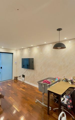 Casa à venda com 100m², 3 quartos e 1 vaga Casa à venda com 100m², 3 quartos e 1 vagaSala