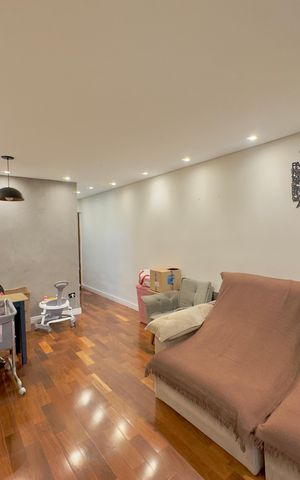 Casa à venda com 100m², 3 quartos e 1 vaga Casa à venda com 100m², 3 quartos e 1 vagaSala