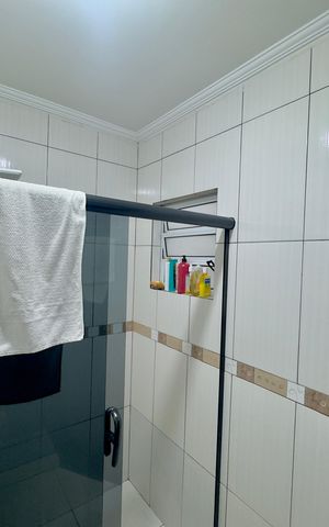Casa à venda com 100m², 3 quartos e 1 vaga Casa à venda com 100m², 3 quartos e 1 vagaBanheiro 1