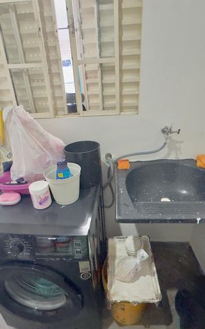 Casa à venda com 100m², 3 quartos e 1 vaga Casa à venda com 100m², 3 quartos e 1 vagaÁrea de Serviço